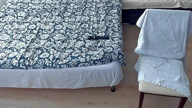 Snapshot of Squirt_Kimm chatting on March 10, 11:37 am Squirt Kimm online show from March 10, 11:37 am