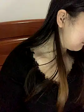 xialuo25 online show from November 19, 7:19 am