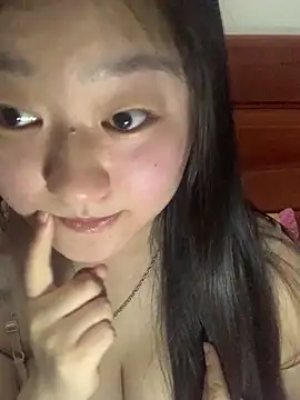 xialuo25 online show from February 24, 1:58 am