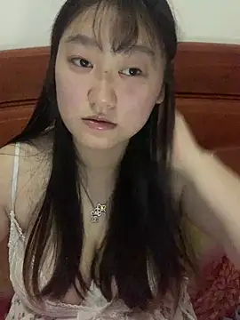 Snapshot of xialuo25 chatting on April 24, 4:20 pm xialuo25 online show from April 24, 4:20 pm