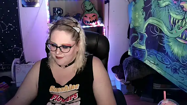 Snapshot of Kinky_Witch chatting on June 7, 6:00 pm Kinky Witch online show from June 7, 6:00 pm