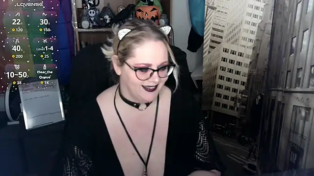 Snapshot of Kinky_Witch chatting on July 16, 5:52 pm Kinky Witch online show from July 16, 5:52 pm