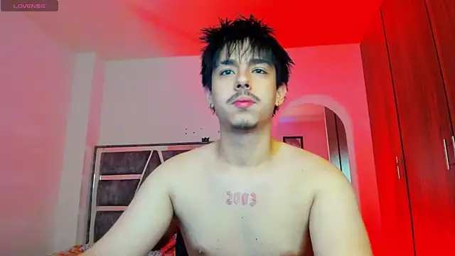 Snapshot of Maximo_Miller chatting on July 25, 9:34 pm Maximo Miller online show from July 25, 9:34 pm
