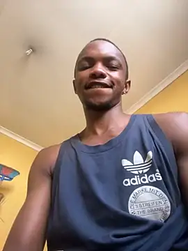 Snapshot of KyleMbatha chatting on November 11, 1:44 pm KyleMbatha online show from November 11, 1:44 pm