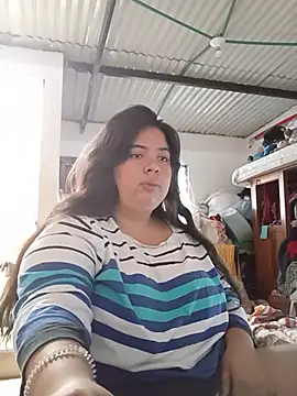 Snapshot of sultana_mihrima chatting on June 9, 8:53 pm sultana mihrima online show from June 9, 8:53 pm