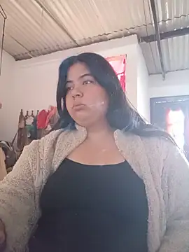 Snapshot of sultana_mihrima chatting on June 14, 7:05 pm sultana mihrima online show from June 14, 7:05 pm