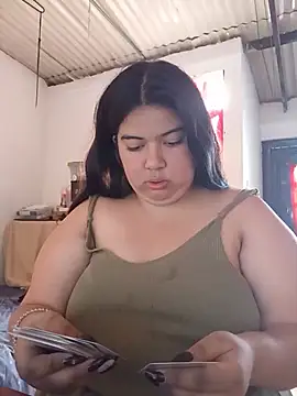 Snapshot of sultana_mihrima chatting on June 25, 6:12 pm sultana mihrima online show from June 25, 6:12 pm