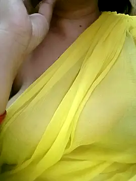 Snapshot of sweety_sona chatting on September 15, 4:56 am sweety sona online show from September 15, 4:56 am