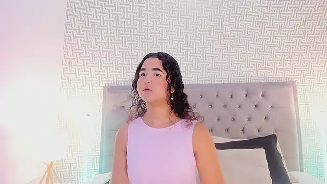Snapshot of Evaa_Lunna_ chatting on May 11, 8:39 pm Evaa Lunna online show from May 11, 8:39 pm