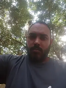 Snapshot of jfgustavo001 chatting on March 24, 3:28 pm jfgustavo001 online show from March 24, 3:28 pm