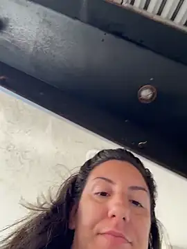 sweetsirenn online show from February 7, 3:16 pm