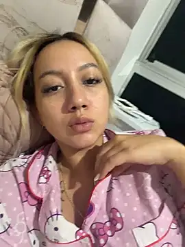 Snapshot of Becca_Johnson_u chatting on February 1, 1:26 am Becca Johnson u online show from February 1, 1:26 am