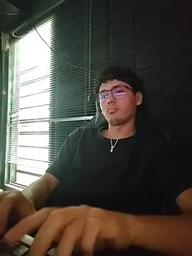 jacobs shelby online show from March 7, 8:39 pm