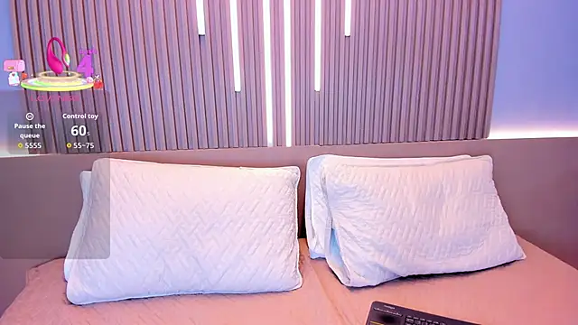 Snapshot of Camile_cute chatting on February 6, 6:11 pm Camile cute online show from February 6, 6:11 pm