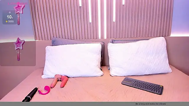 Snapshot of Camile_cute chatting on February 27, 7:58 pm Camile cute online show from February 27, 7:58 pm