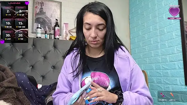 SALOME KORLAND online show from September 25, 12:20 pm