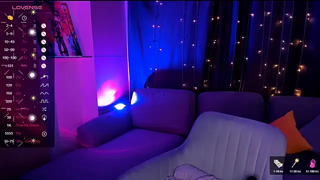Snapshot of deboramoore chatting on July 5, 4:19 am deboramoore online show from July 5, 4:19 am