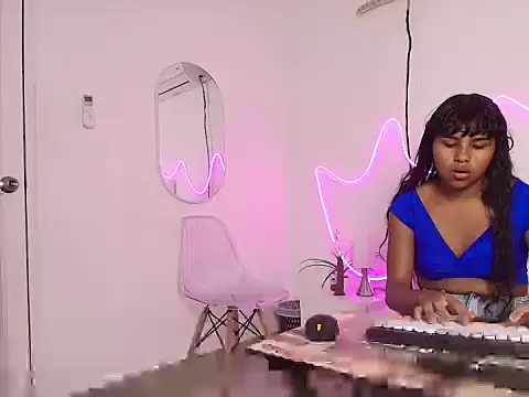 Andre lezcano online show from February 12, 6:36 pm