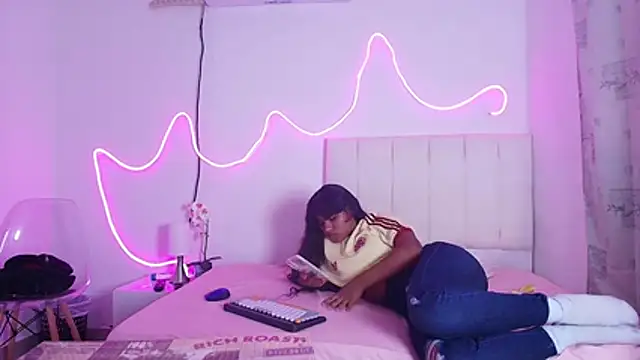 Andre lezcano online show from March 29, 10:32 pm