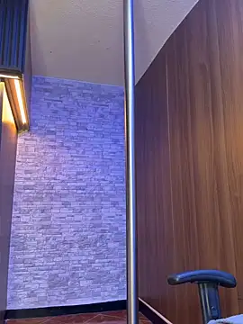 Stephany Rodriguez online show from February 21, 1:45 pm