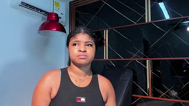 HannyThompson online show from April 21, 12:44 pm