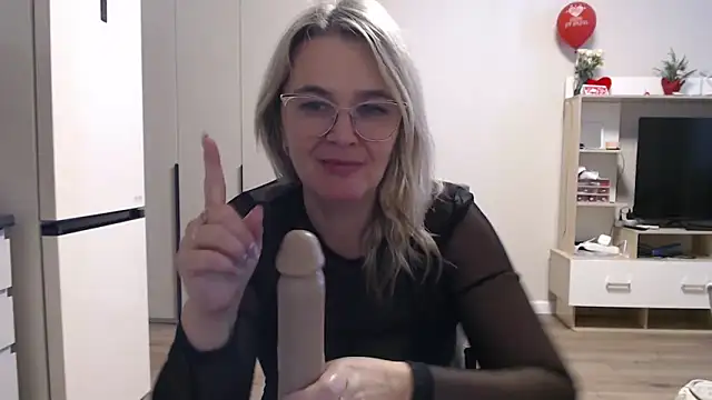 EleanoraDream online show from March 24, 7:13 am