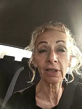 clarabell4 online show from March 13, 7:48 am