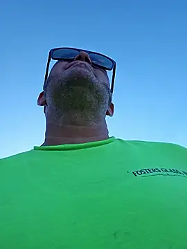 cubanitofeliz40 online show from October 30, 9:37 pm