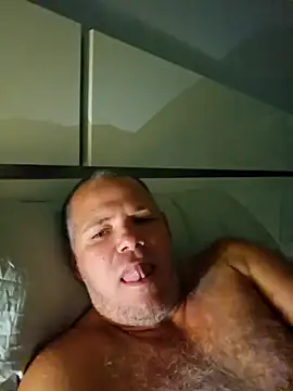 cubanitofeliz40 online show from December 5, 9:29 am