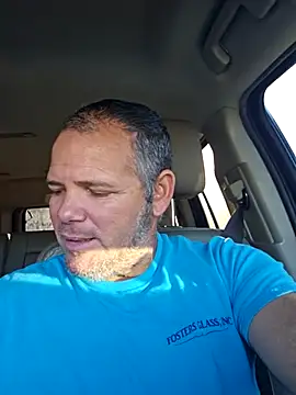 cubanitofeliz40 online show from January 6, 1:15 pm