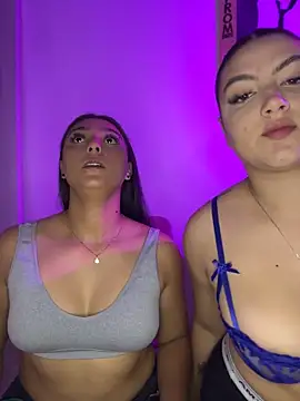 Snapshot of nicolexxaleja chatting on April 24, 10:01 pm nicolexxaleja online show from April 24, 10:01 pm