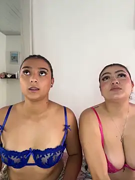Snapshot of nicolexxaleja chatting on May 1, 1:59 pm nicolexxaleja online show from May 1, 1:59 pm