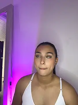 Snapshot of nicolexxaleja chatting on July 15, 10:15 pm nicolexxaleja online show from July 15, 10:15 pm