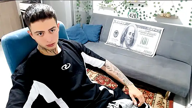 santii ss online show from February 6, 12:04 am