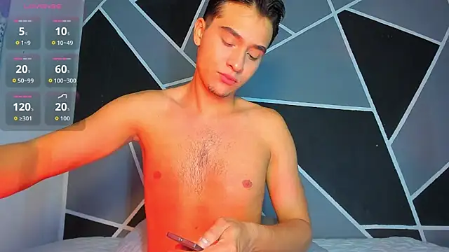 Snapshot of hot_boy_04 chatting on April 22, 2:07 pm hot boy 04 online show from April 22, 2:07 pm