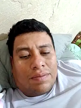 Snapshot of JesVel chatting on February 7, 11:41 pm JesVel online show from February 7, 11:41 pm