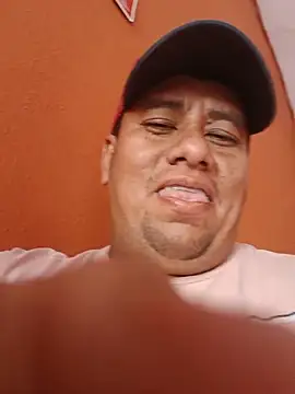 Snapshot of JesVel chatting on June 10, 9:35 pm JesVel online show from June 10, 9:35 pm