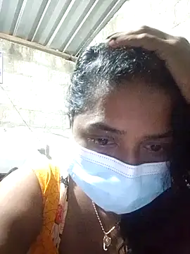 Snapshot of boosypussy chatting on February 9, 1:59 pm boosypussy online show from February 9, 1:59 pm