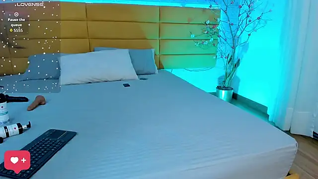 KamileBlake online show from October 9, 5:49 am