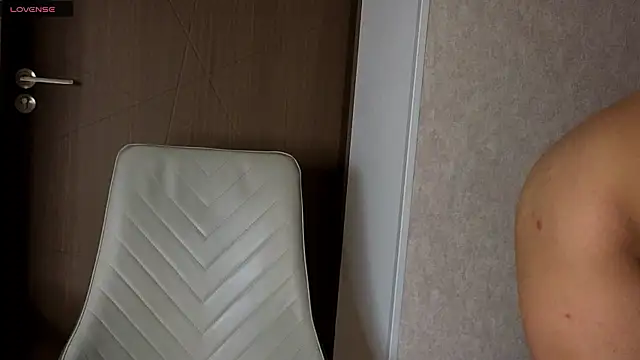 NoFace Model online show from February 22, 5:11 pm