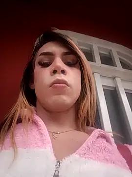 Snapshot of Daliana_Gounbolt chatting on April 20, 10:51 am Daliana Gounbolt online show from April 20, 10:51 am