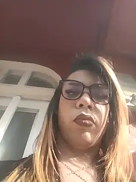 Snapshot of Daliana_Gounbolt chatting on May 8, 12:43 pm Daliana Gounbolt online show from May 8, 12:43 pm