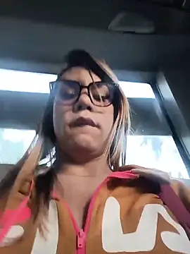 Snapshot of Daliana_Gounbolt chatting on May 15, 11:39 am Daliana Gounbolt online show from May 15, 11:39 am