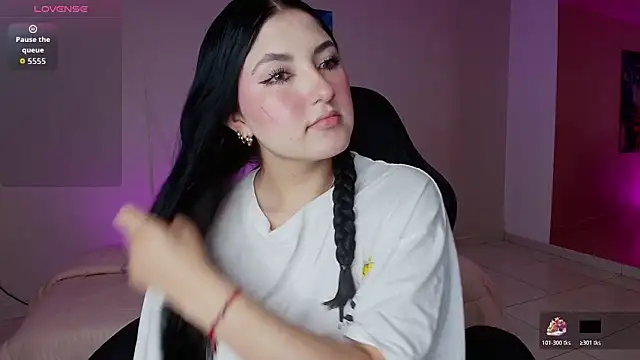 Snapshot of Celestee69 chatting on November 15, 7:54 pm Celestee69 online show from November 15, 7:54 pm