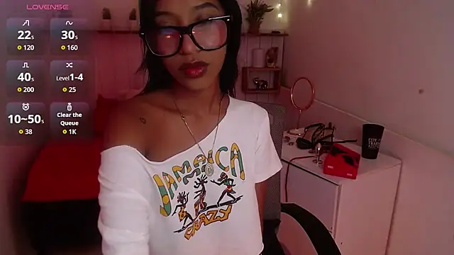 Snapshot of LeilaEbony chatting on September 17, 12:40 pm LeilaEbony online show from September 17, 12:40 pm