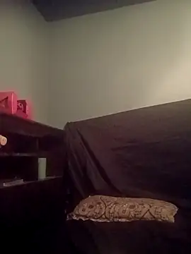 Snapshot of Crossedsissy chatting on February 1, 2:54 am Crossedsissy online show from February 1, 2:54 am