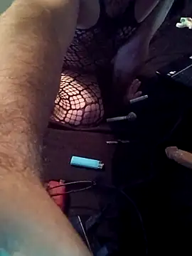 Snapshot of Crossedsissy chatting on February 23, 7:28 am Crossedsissy online show from February 23, 7:28 am