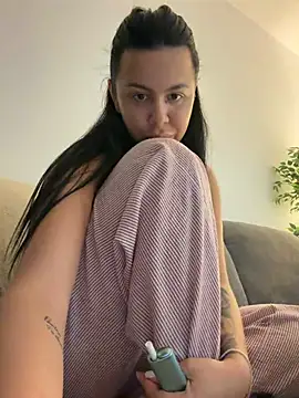 Snapshot of Casiana_ chatting on May 16, 9:13 pm Casiana online show from May 16, 9:13 pm