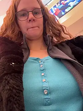 Bikergirl 97 online show from November 24, 9:09 am