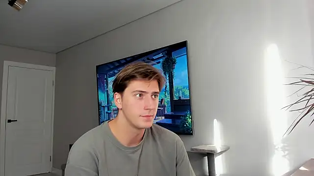 DaniHort online show from March 3, 8:20 am